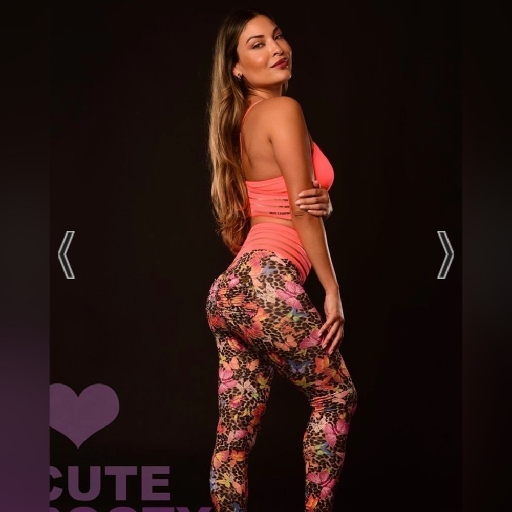 🆕Cute Booty Lounge - Social Butterfly Lifestyle Cute Booty Leggings